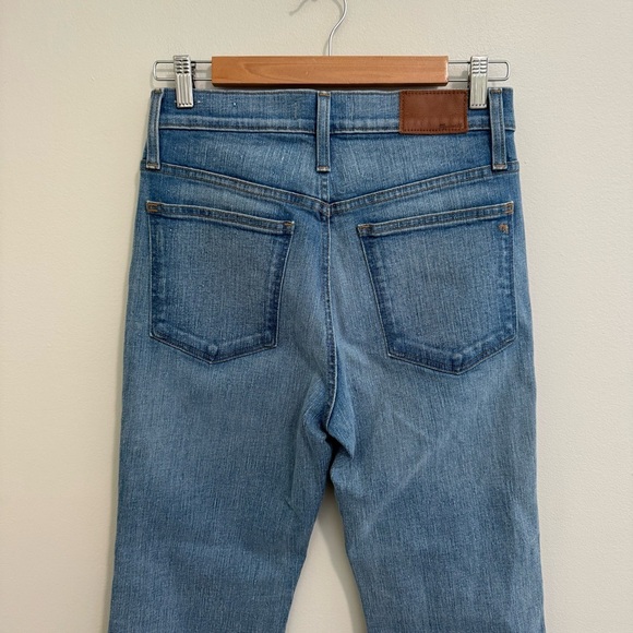 Madewell Retro Flare Jeans in Norwich Wash - Picture 6 of 10